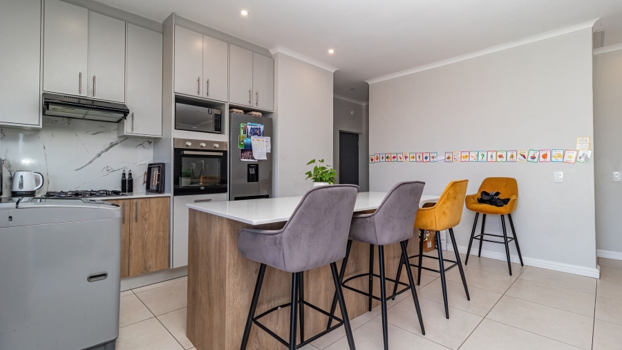 3 Bedroom Property for Sale in Sandown Western Cape